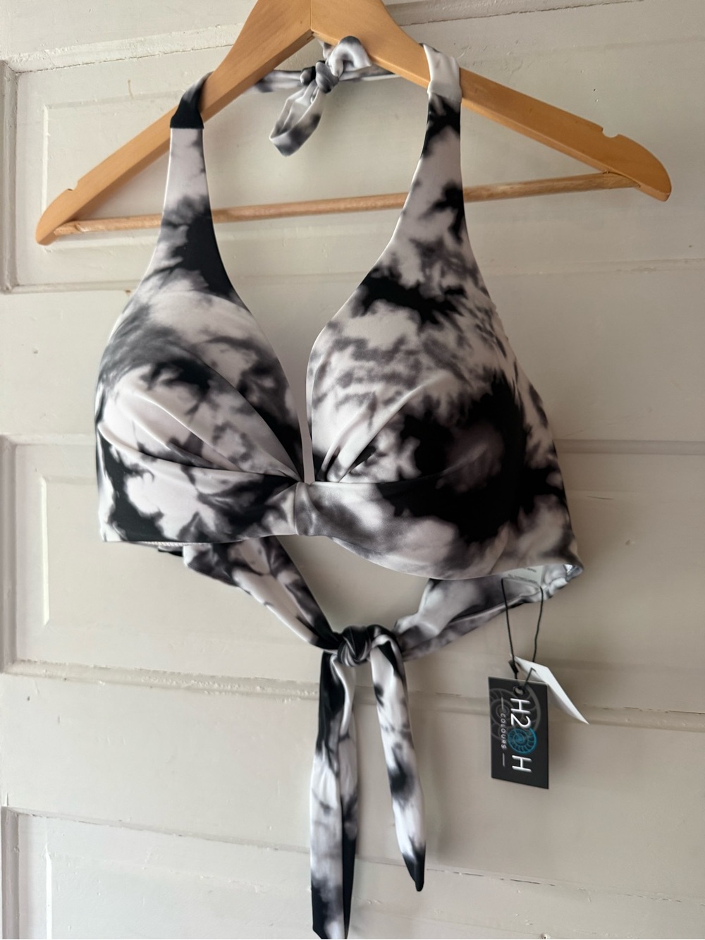 H2OH Colours Black & White Tie-Dye Halter Bikini Top